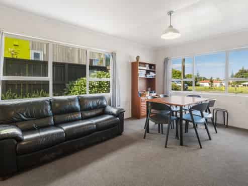 49 Beach Road, Waihi Beach