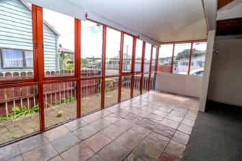 410B Richmond Street, Thames