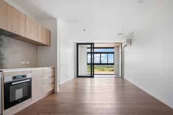 313/48 Esmonde Road, Takapuna