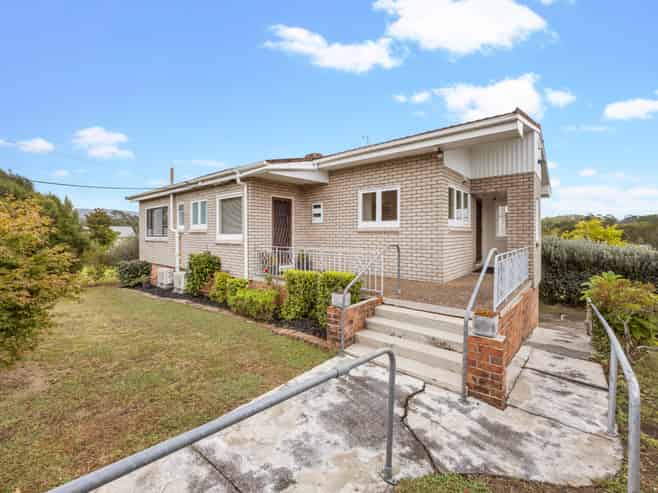 551-561 West Coast Road, Oratia