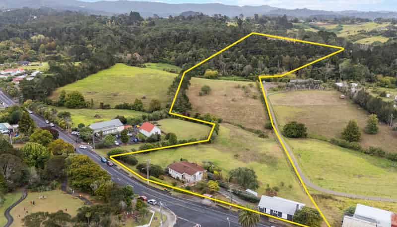 551-561 West Coast Road, Oratia