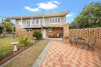 551-561 West Coast Road, Oratia