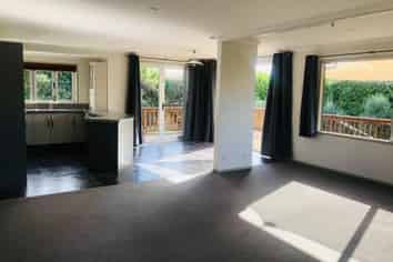 5 Kaipi Road, Egmont Village
