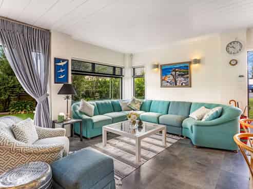 6 Endeavour Place, Cooks Beach