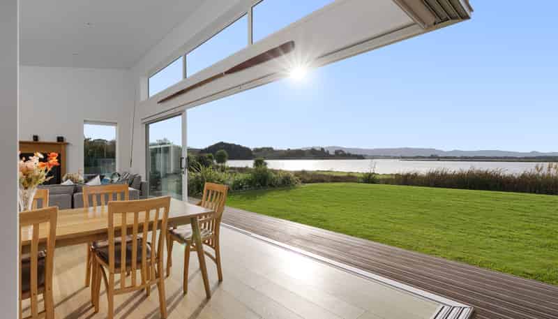 37 Pahoia Beach Road, Whakamarama