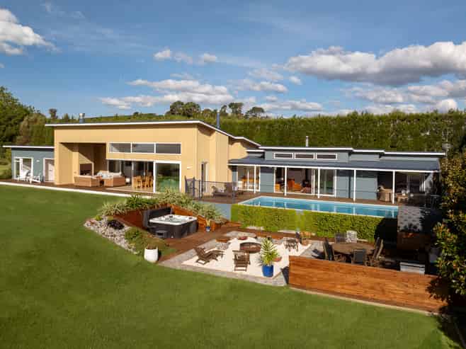 37 Pahoia Beach Road, Whakamarama