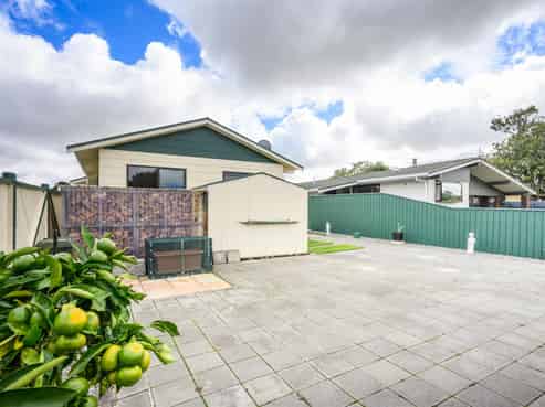  1A Oldfield Place, Bulls