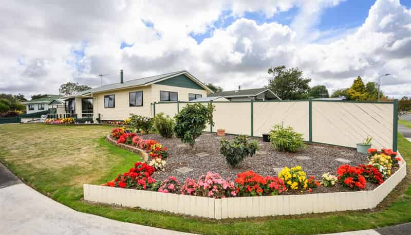  1A Oldfield Place, Bulls