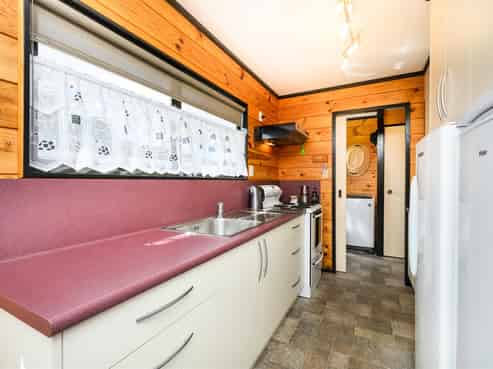  1A Oldfield Place, Bulls