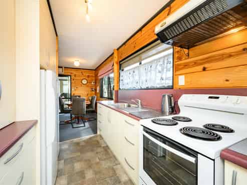  1A Oldfield Place, Bulls