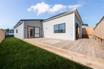  50 Whakairo Crescent, Gulf Harbour