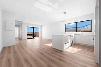  50 Whakairo Crescent, Gulf Harbour