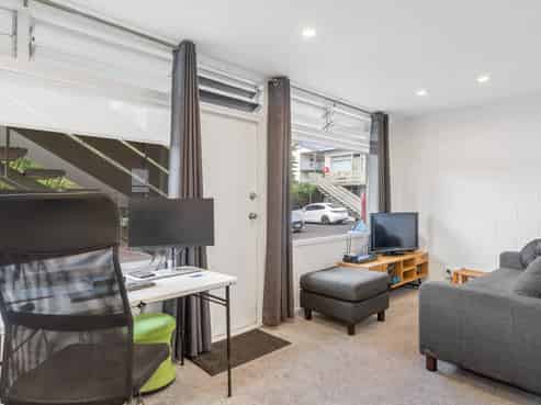 2/30 Bellevue Road, Mount Eden