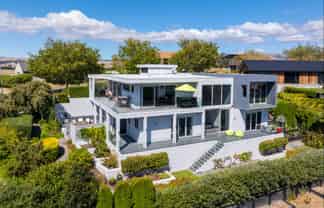 7 Golf View Close, Fairhall