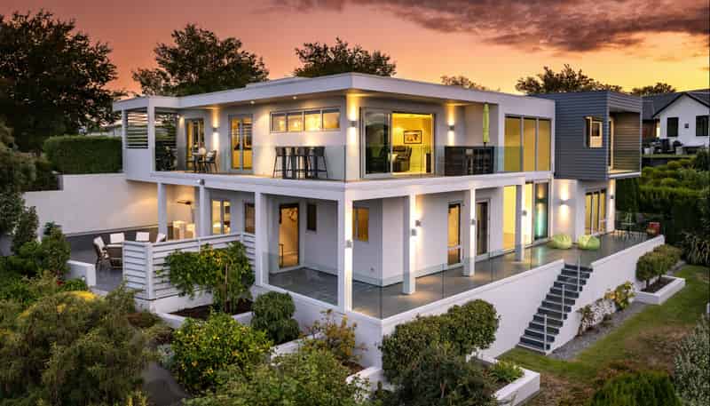 7 Golf View Close, Fairhall