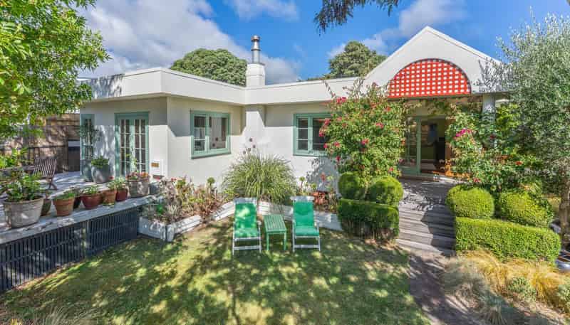 42 Poplar Avenue, Raumati South