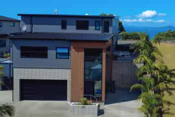 57 Hawaiian Parade, Arkles Bay