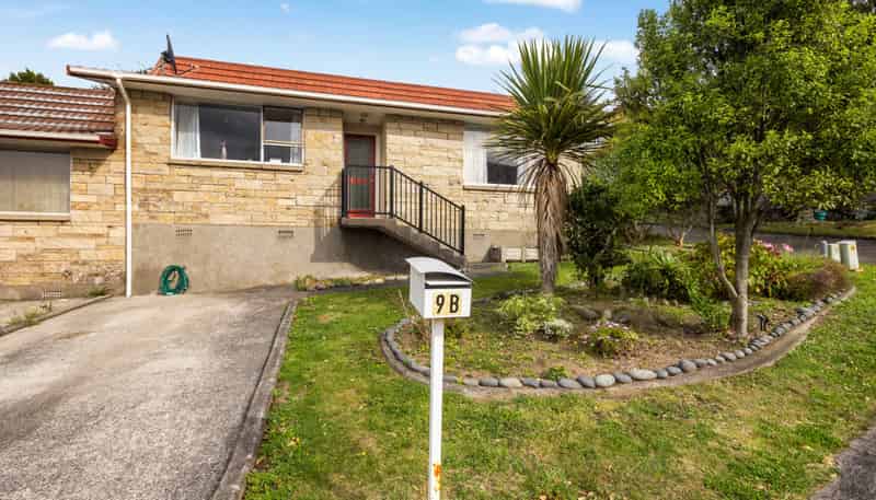 2/9 Te Kiteroa Grove, Churton Park