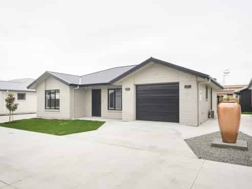 17A Sherwill Street/Port Street East, Feilding