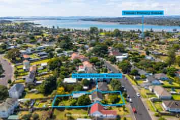 15 Court Crescent, Panmure