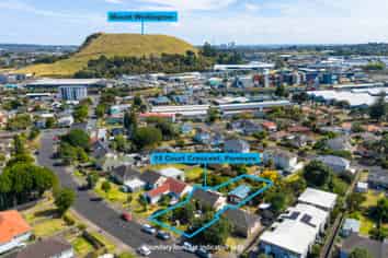 15 Court Crescent, Panmure