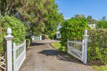 40 Wi Tako Street, Manakau