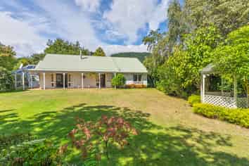 40 Wi Tako Street, Manakau