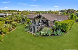 68 Omana Avenue Shelly Beach, Helensville