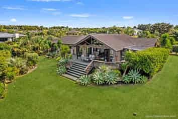 68 Omana Avenue Shelly Beach, Helensville