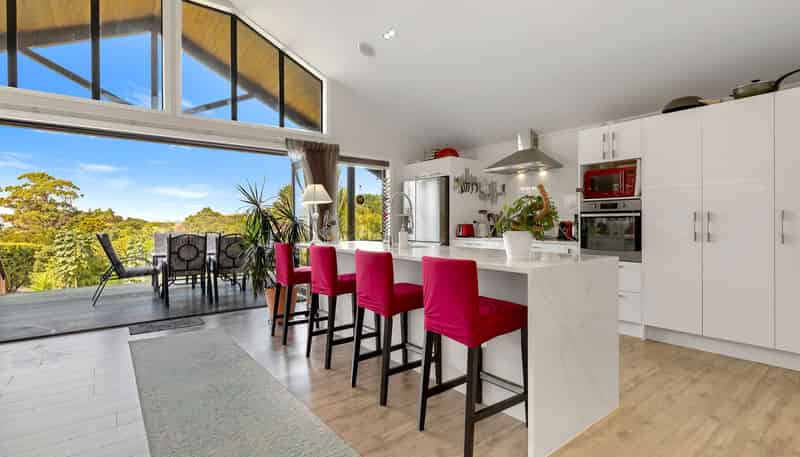 68 Omana Avenue Shelly Beach, Helensville