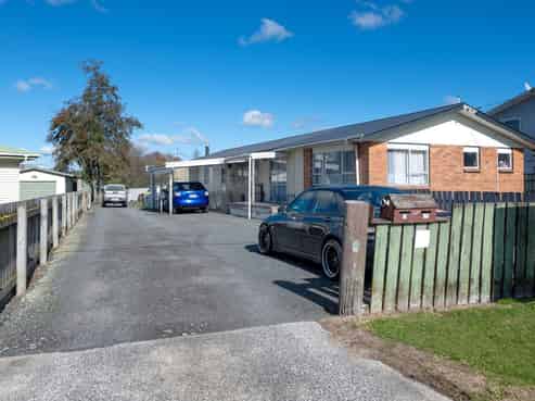 28A and B Fairview Road, Western Heights