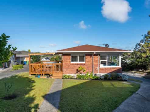28A Sunnynook Road, Sunnynook