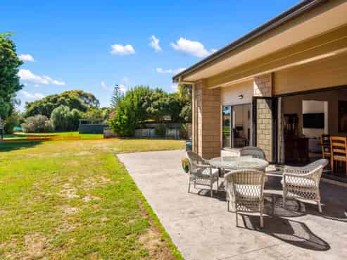 3 Wood Leigh, Paraparaumu Beach
