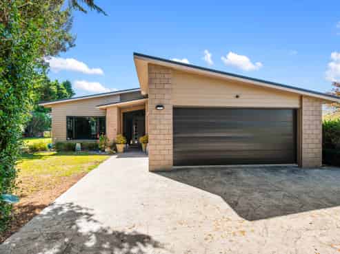 3 Wood Leigh, Paraparaumu Beach
