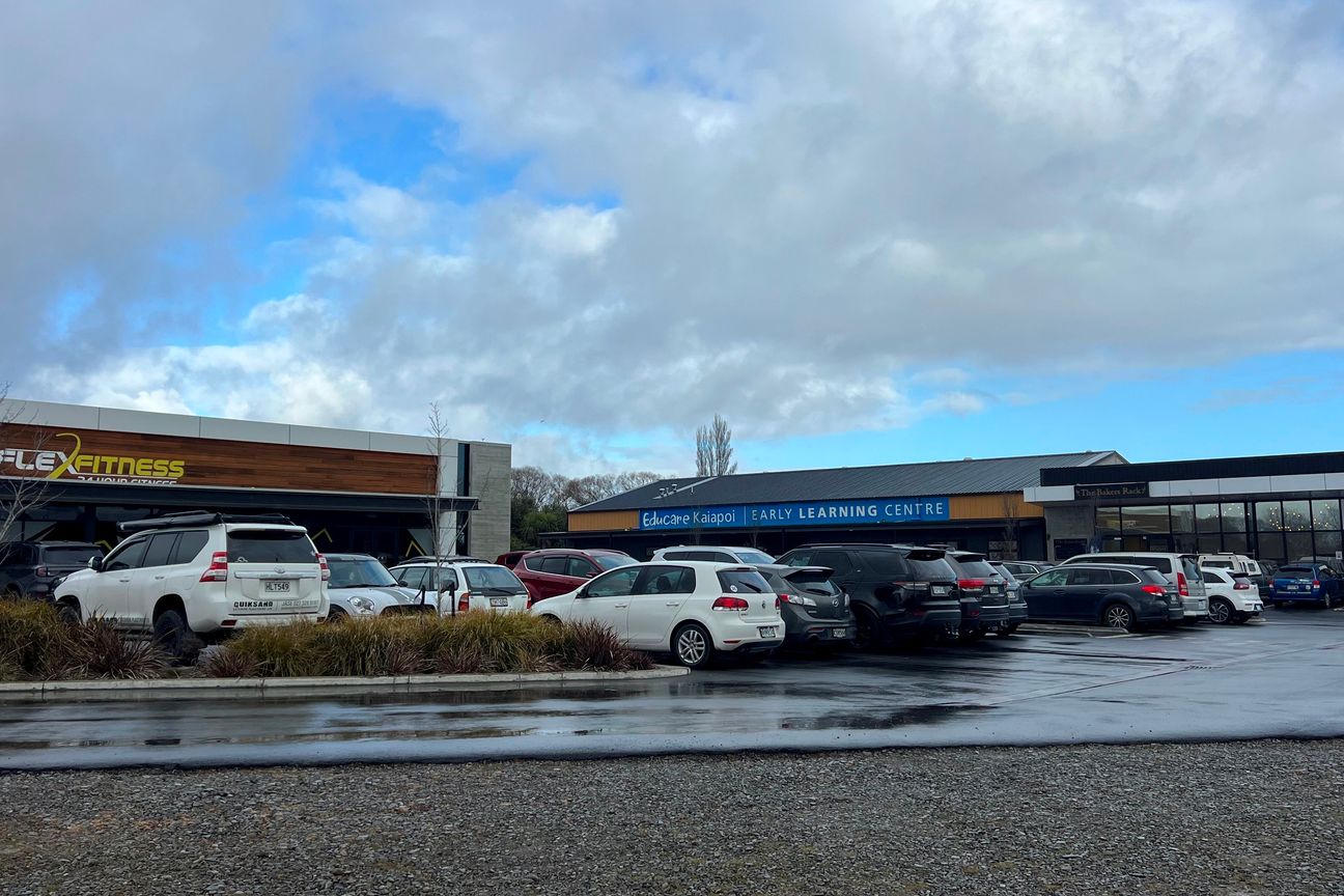 Bulk Retail at the Gateway to North Canterbury - Més
