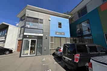 Modern, Self-Contained Office with Parking