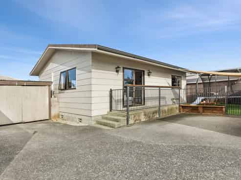 2/12 Bolt Road, Annesbrook