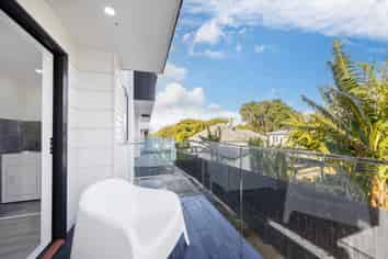 37D Erima Avenue, Point England