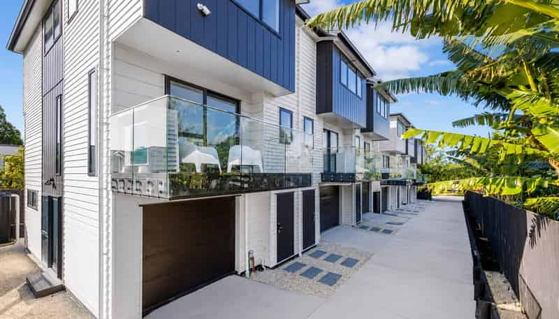 37D Erima Avenue, Point England