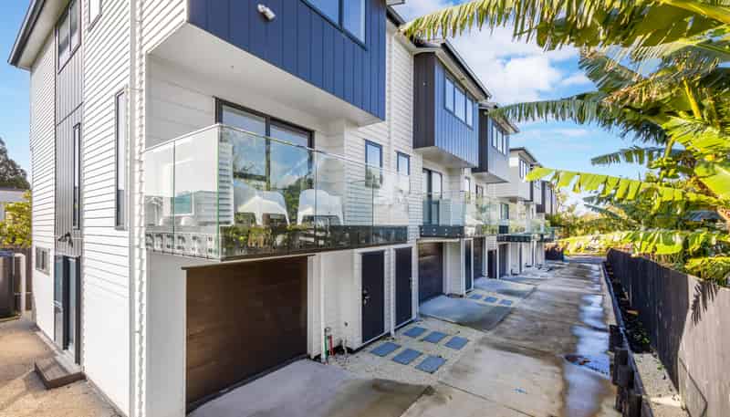 37D Erima Avenue, Point England