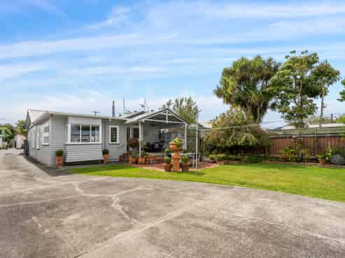 34 Central Terrace, Alicetown