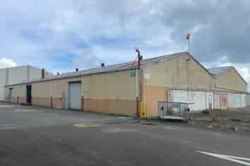 1035m2 Industrial Warehouse In Seaview