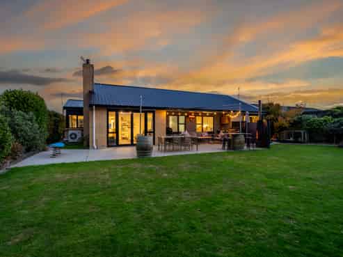 34 Cruickshank Crescent, Rosedale