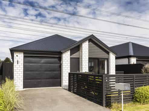 5 Piripiri Place, Broomfield