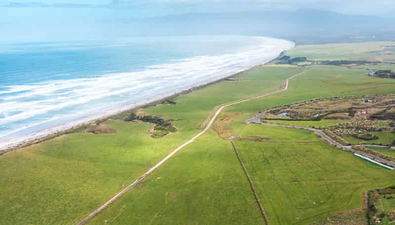 66 The Cliffs, Papatotara