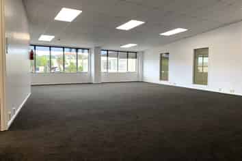 Immaculately Refurbished 512m2 Industrial Unit