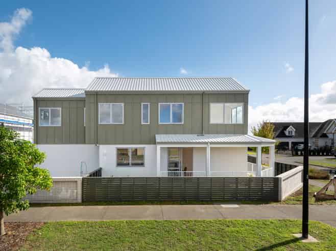 99 Tributary Parade, Karaka