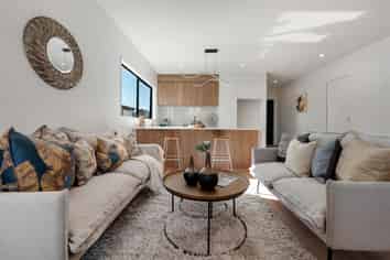   Whakairo Crescent, Gulf Harbour