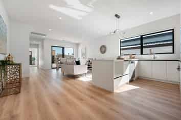   Whakairo Crescent, Gulf Harbour