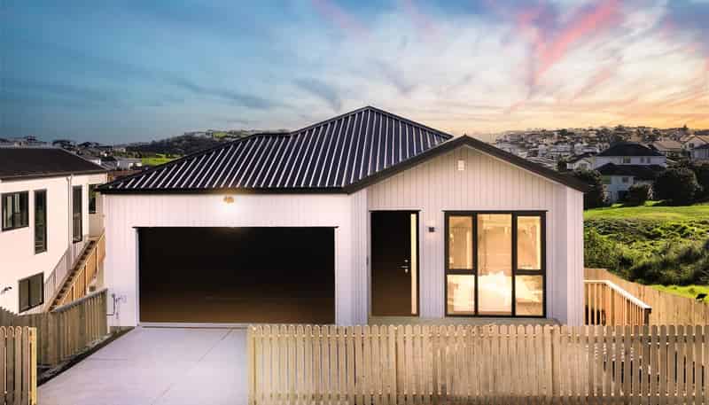  24 Whakairo Crescent, Gulf Harbour